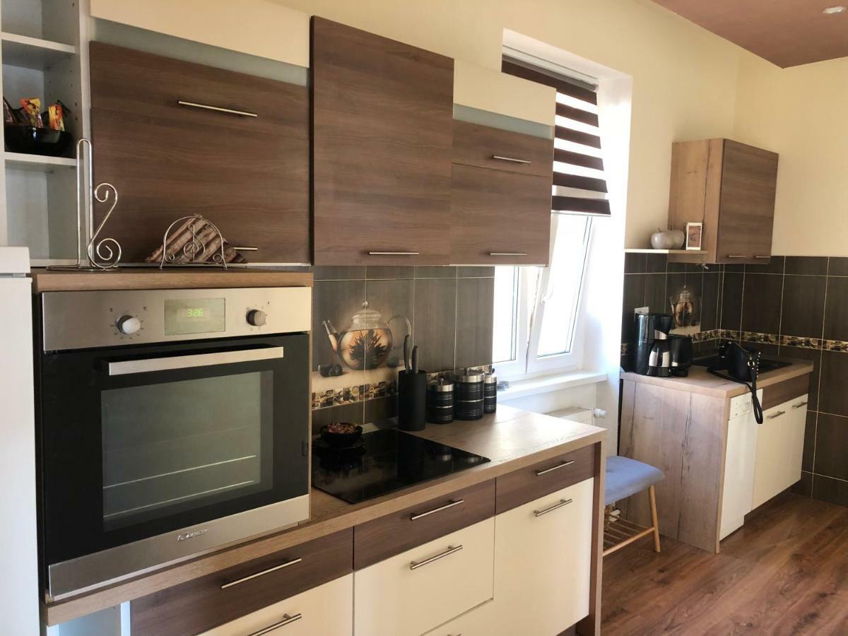 마리안스케 라즈네 Lili Apartman 아파트 외부 사진